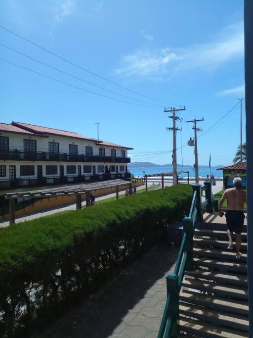 Pe Na Areia - Pero Em